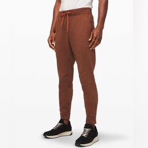 Lululemon City Sweat Jogger Thermo Men's Small Red Stretch Workout Pockets Pants